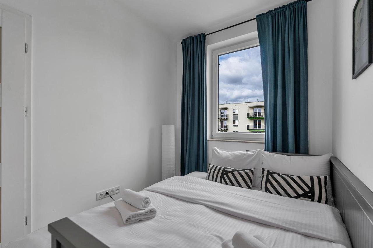 Wlochy Klinkierowa Comfort Apartment Varsavia Esterno foto