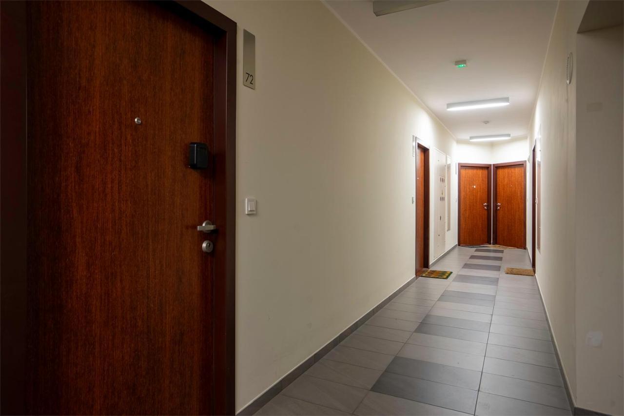 Wlochy Klinkierowa Comfort Apartment Varsavia Esterno foto