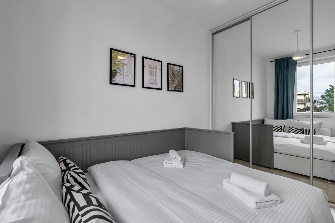 Wlochy Klinkierowa Comfort Apartment Varsavia Esterno foto