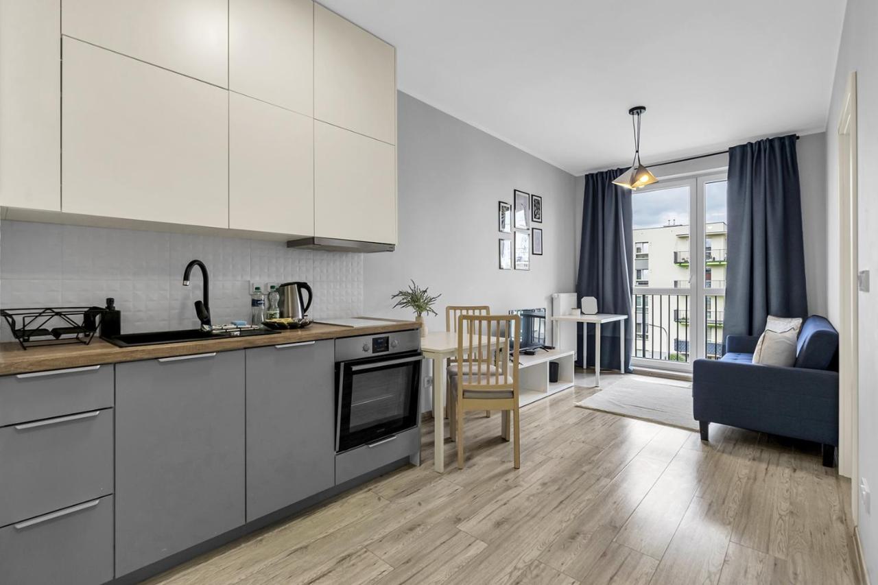 Wlochy Klinkierowa Comfort Apartment Varsavia Esterno foto