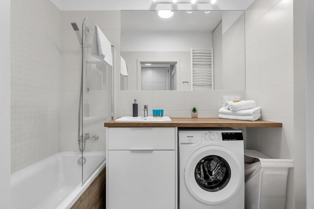 Wlochy Klinkierowa Comfort Apartment Varsavia Esterno foto